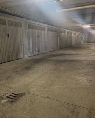 Box / Garage di 15 m² a Cologno Monzese