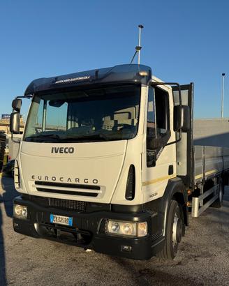 Iveco Eurocargo 140e24 cassone fisso + sponda 05