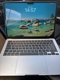 MacBook Air M2