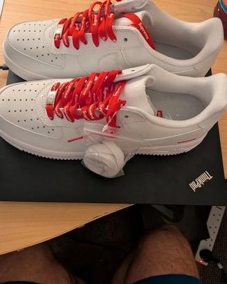 Nike Air Force 1 Low Supreme 36