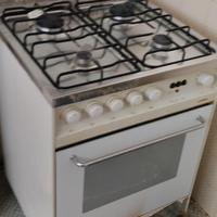 nRegalo cucina a gas.