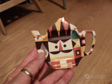 Poggiate' in melamina mai usato