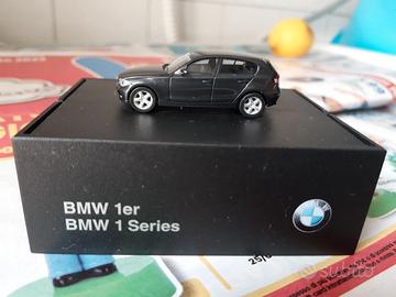 Modellino BMW Serie 1 scala mignon - Collezionismo In vendita a Bari