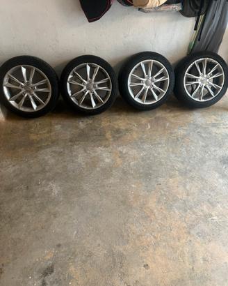 4 Cerchi  in lega Audi originali da 17 + gomme