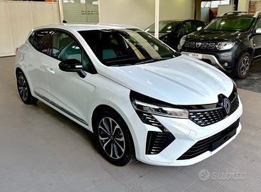 Renault Clio TCe 90 CV 5 porte Techno KM0