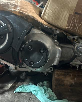 Blocco Motore tmax 560