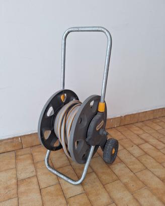 Tubo giardino con avvolgitubo