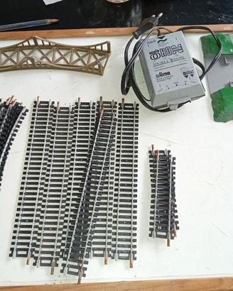 LOTTO secondo ACCESSORI LIMA VARI USATI HO SCALE