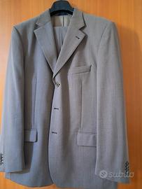 Completo giacca e pantalone