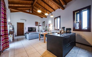 Bilocale di recente costruzione con balcone e gara