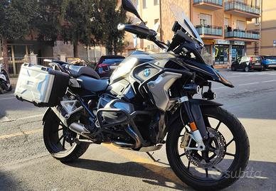 BMW R 1250 GS Exclusive assetto ribassato