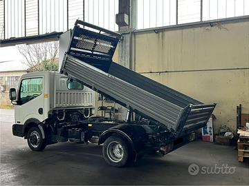 Nissan cabstar 2.5 dci Ribaltabile 3 Latti 2015