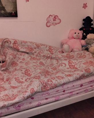 Letto Ikea bambino/ a con materasso