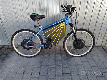 Bici elettrica doppia trazione