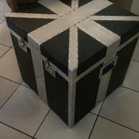 Tavolino / Baule in legno e metallo