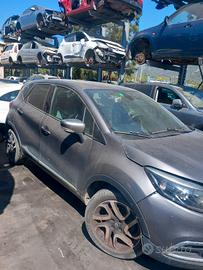 RENAULT CAPTUR RICAMBI USATI