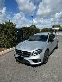 Mercedes GLA 200 night edition  grigio