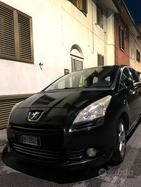 Peugeot 5008 Familiare Elegante - Ben Tenuta