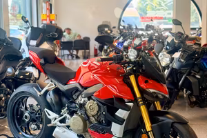DUCATI STREETFIGHTER V4 S FINANZIABILE GOMMATA NUO
