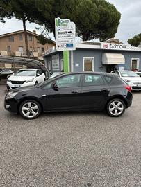 Opel Astra 1.4 100CV 5 porte Cosmo
