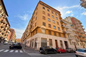 4 LOCALI A TORINO