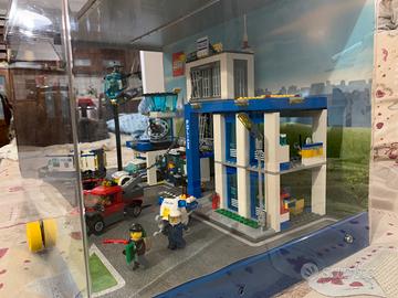 Lego city shortcase