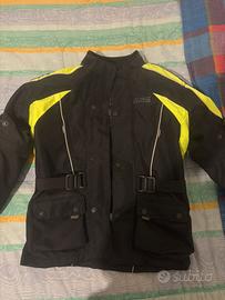 giacca da moto con protezioni incorporate