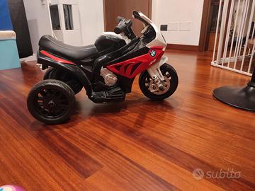 Moto Bmw elettrica per bambini
