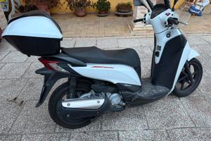 Honda SH 300 i sport