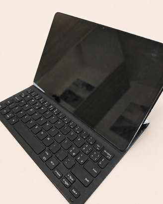 Samsung Galaxy Tab S8 128GB + S Pen e Keyboard