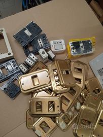 B-Ticino prese , placche , ottone, multiple
