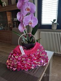 Borsa fatta a mano con paiettes