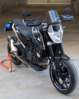 KTM Duke 690