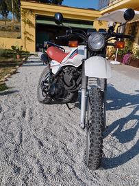 YAMAHA XT 550 - 1982
