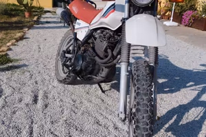 YAMAHA XT 550 - 1982