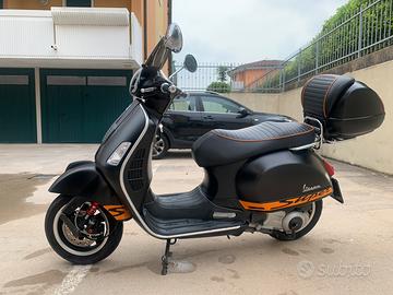 Vespa 300 super sport