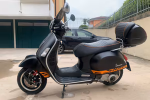 Vespa 300 super sport