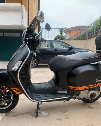 Vespa 300 super sport