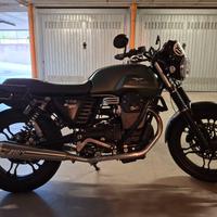 Moto guzzi v7 stone 