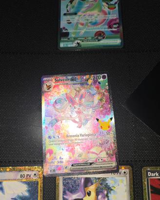 sylveon con piccolo graffietto 