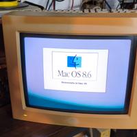 Monitor Macintosh 12" RGB Display M1296Z funziona