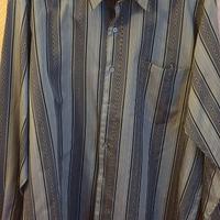 Camicia da uomo in toni di grigio