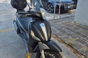 Scooter piaggio beverly 400