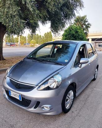 HONDA JAZZ 1.4 i-5P. LEGGI BENE 11-2004