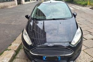 FORD Fiesta nera 1.0 ecoboost - Titanium 100 cv
