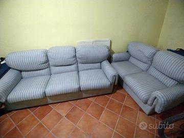 Due divani 2 e 3 posti