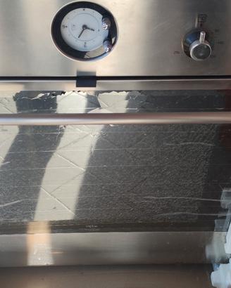 Forno elettrico ventilato ad incasso Whirlpool 