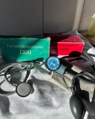 Fonendoscopio e sfigmomanometro anni 90