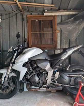 CB1000R 2009 accessoriata