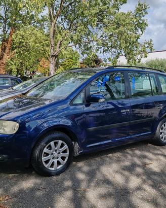Volkswagen TOURAN  1.6 Benz/metano